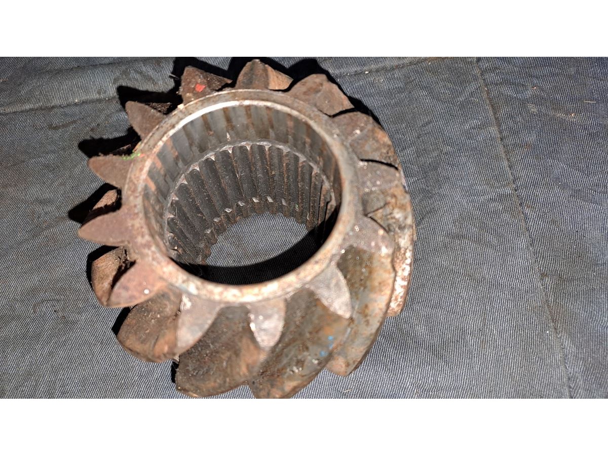 PIGNONS Z13/Z45 HELICOIDAL DU COUPLE CONIQUE LP : 1716