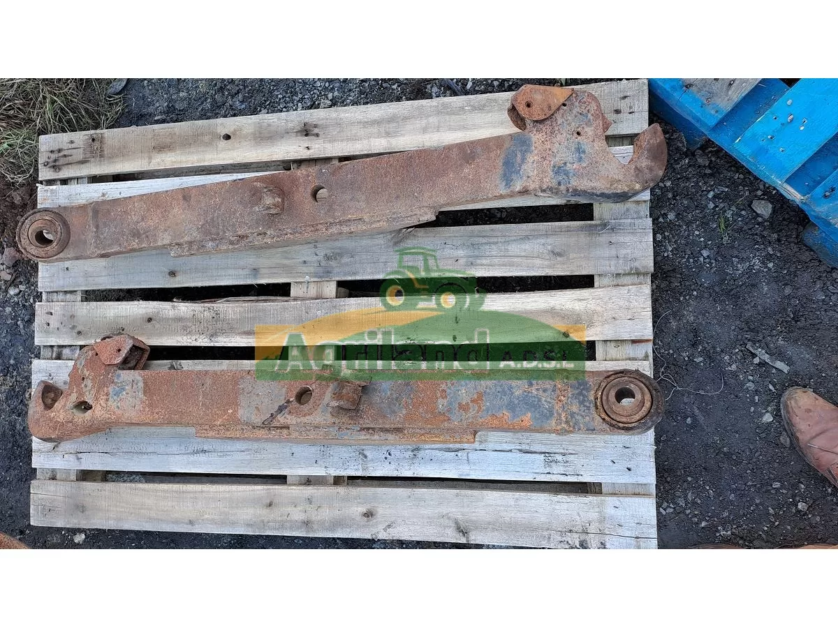 BRAS D ATTELAGE CASE 1455XL (PAIRE) LP : 1769