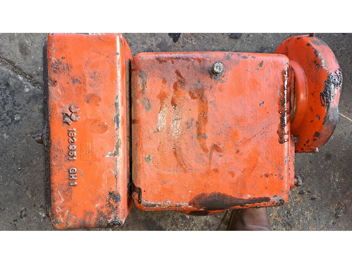 BOITIER COMPLET VIDE HK 22 LP : 1839