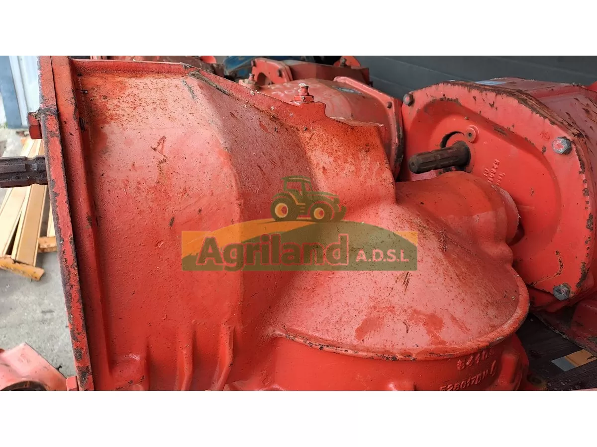 BOITIER DE HERSE ROTATIVE KUHN 1003 1004 LP : 1676