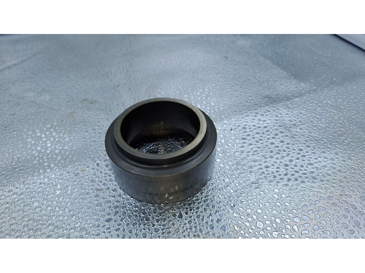 ENTRETOISE PORTE DENT KUHN  LP : 521