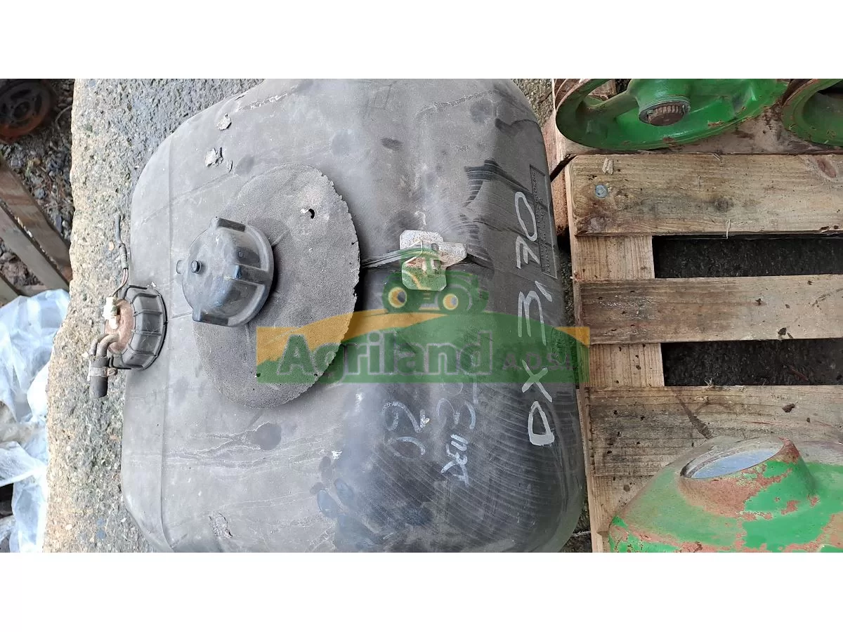 RESERVOIR A CARBURANT LP : 805