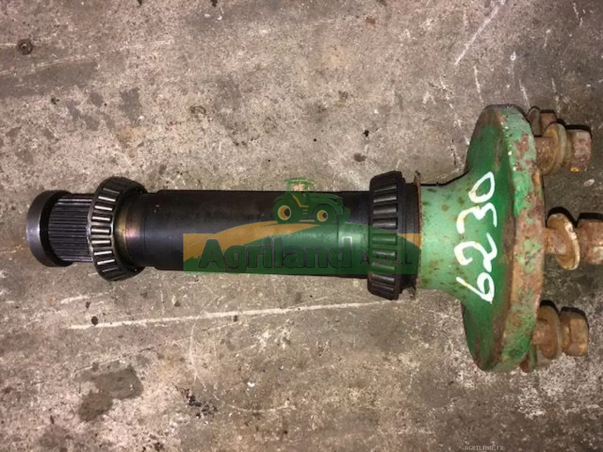 ARBRE DE ROUE ARRIERE DROITE ET GAUCHE LP : 973