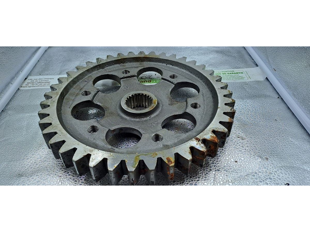 PIGNON CENTRAL Z40 KE 302 KE 303 LP : 850