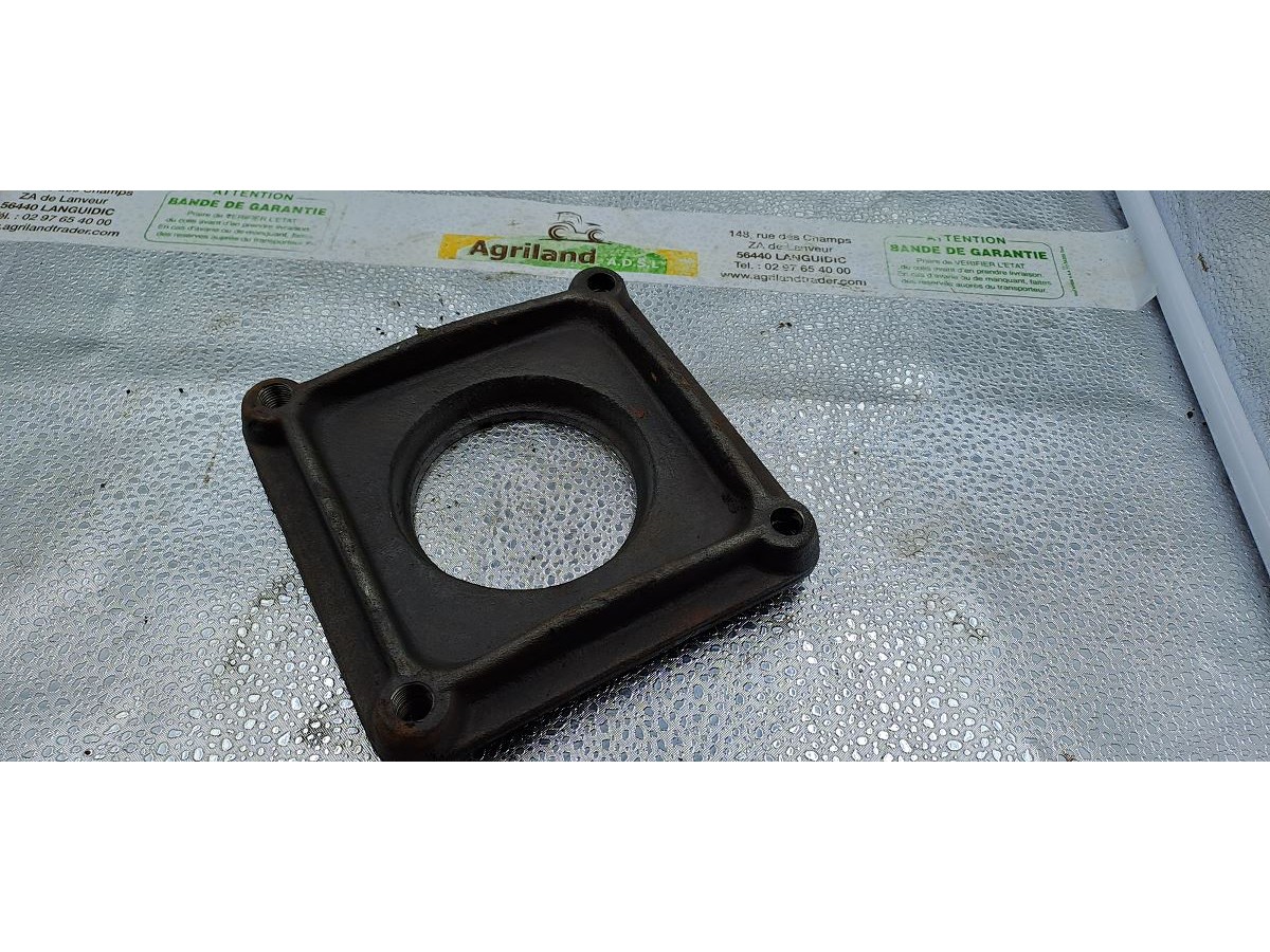 PALIER INFERIEUR INTERIEUR LATERAL FILETE LP : 444