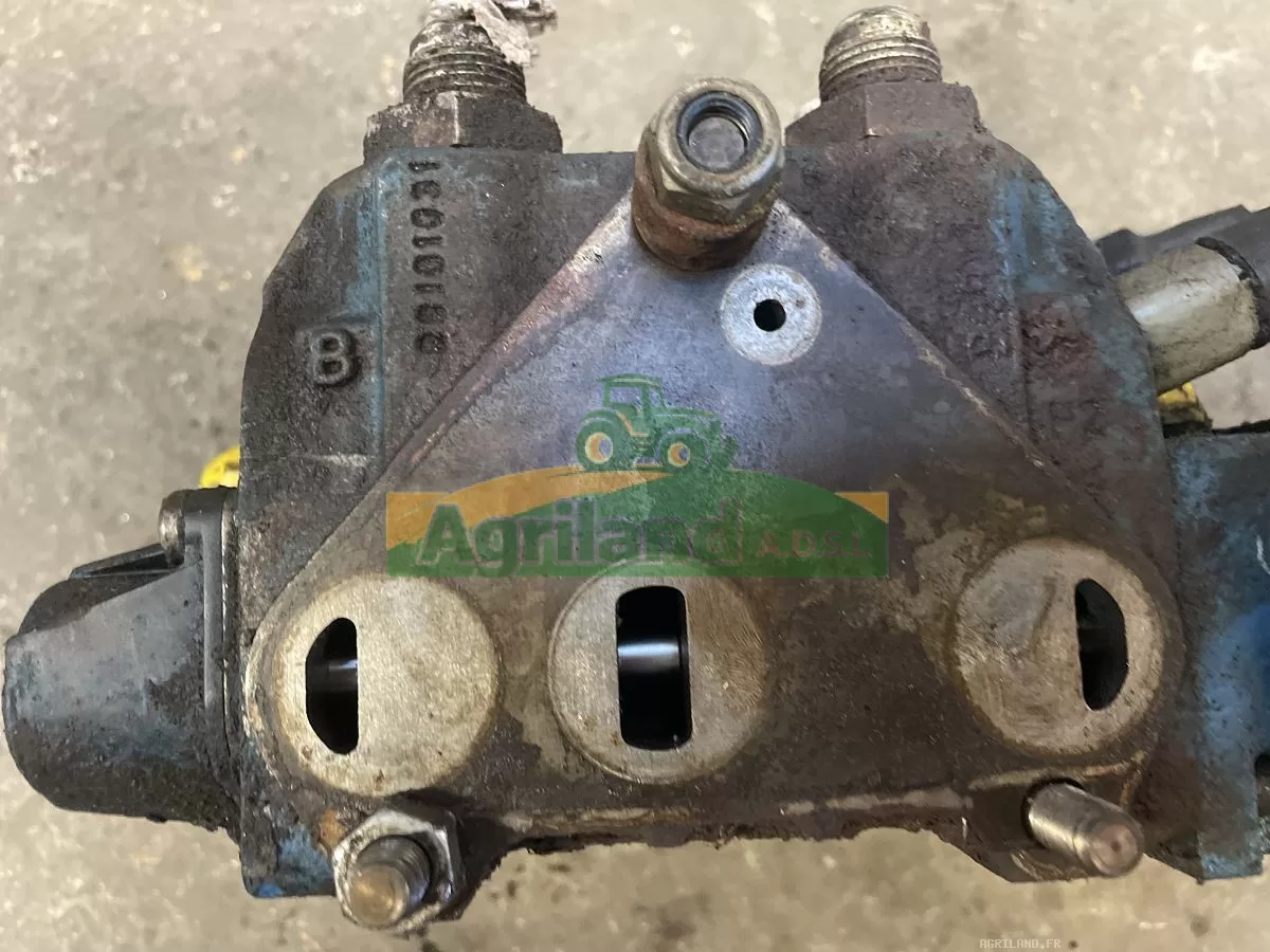 DISTRIBUTEUR HYDRAULIQUE  LP : 1339