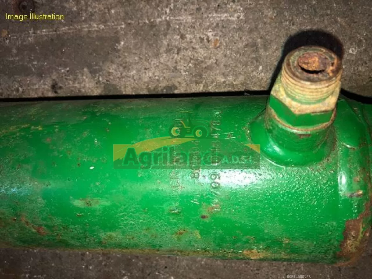 VERIN DE RELEVAGE ARRIERE DROIT ET GAUCHE  LP : 1860