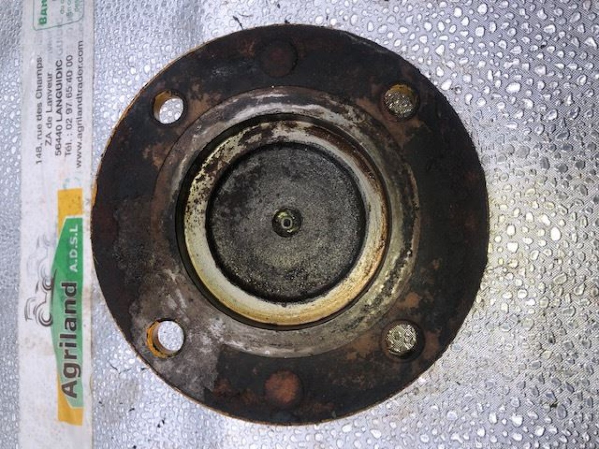 CHAPEAU PORTE GRAISSEUR SUP LP : 1857