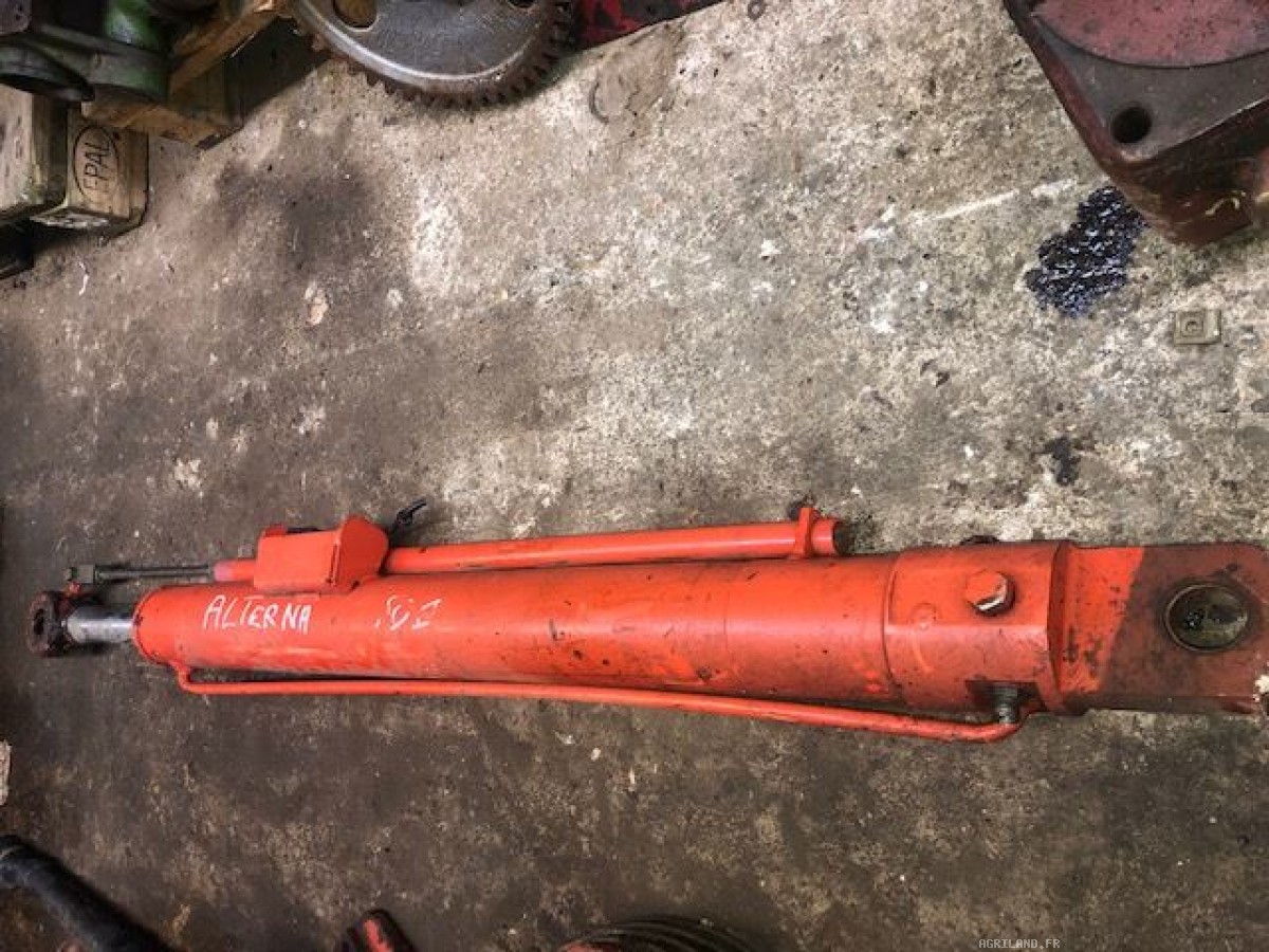 VERIN HYDRAULIQUE DE TIMON LP : 1233