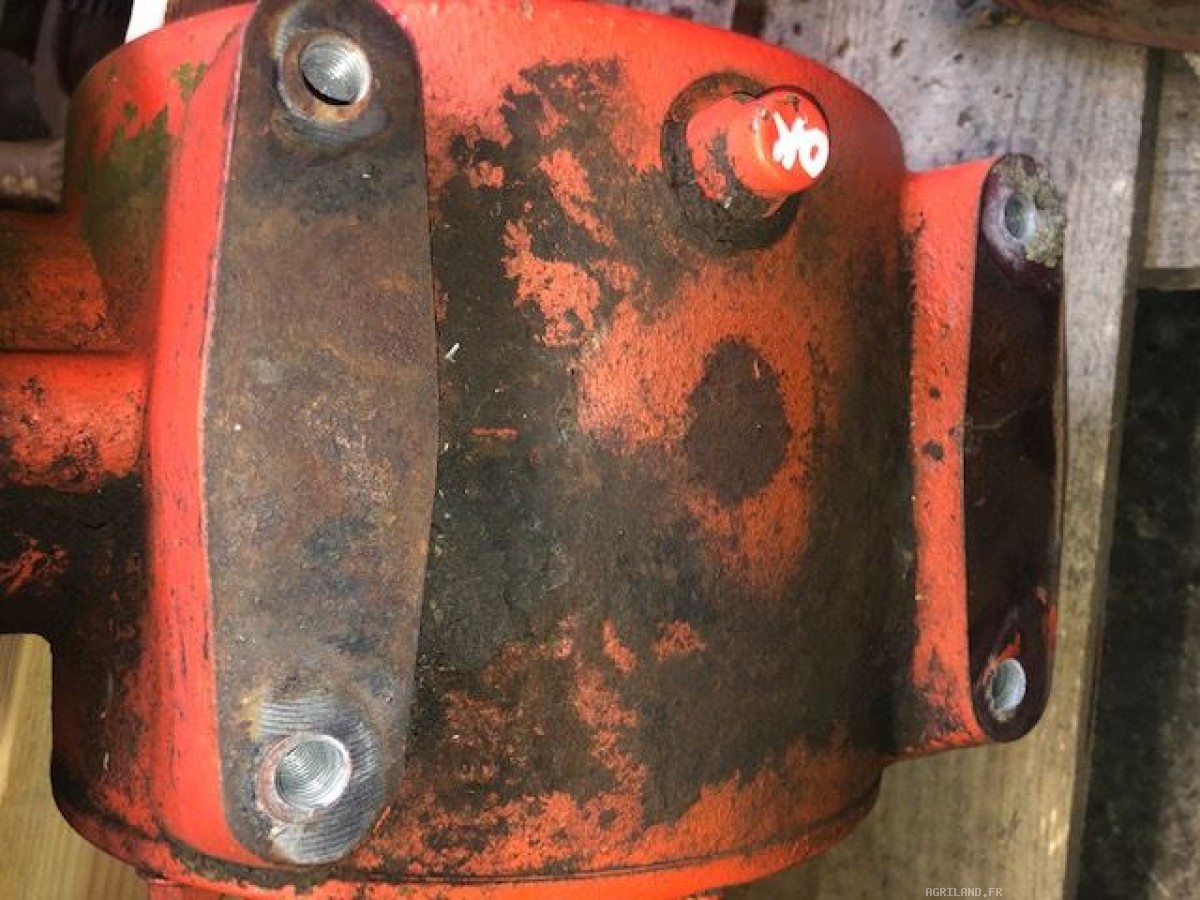 BOITIER RENVOI D 'ANGLE  LP : 877