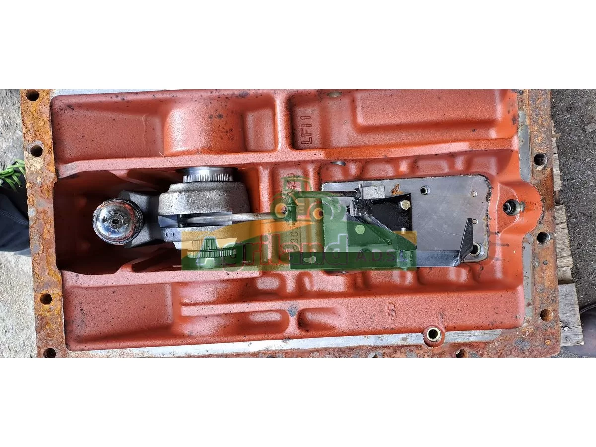 BLOC DE RELEVAGE COMPLET AVEC ARBRE ET BRAS LP : 1046