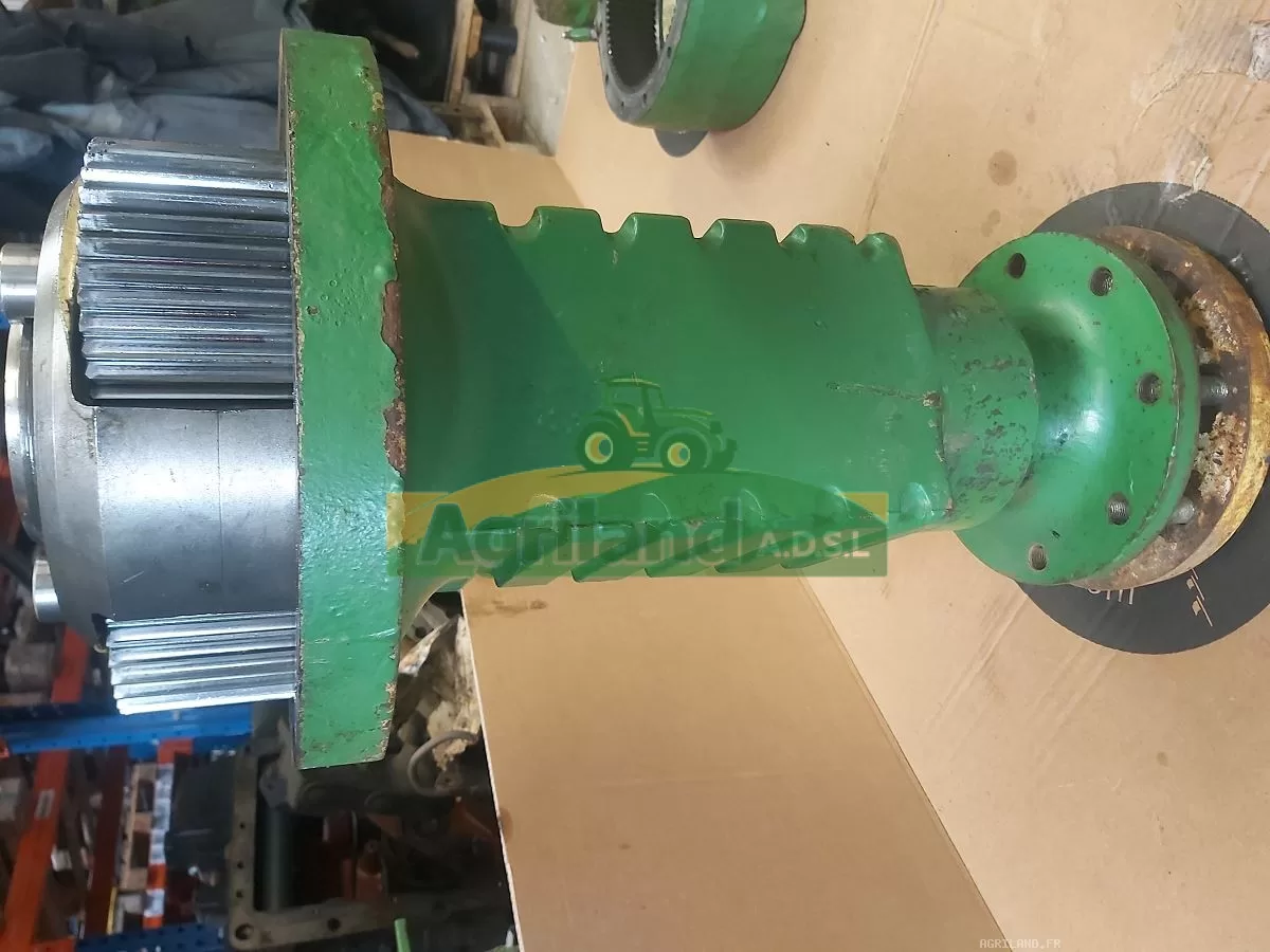 ESSIEU ARRIERE  LP : 745