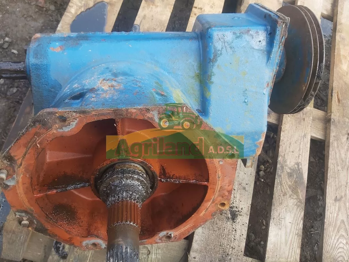 BOITIER RABEWERK AVEC ENTREE 1"3/4 ET SORTIE AR 1"3/8 LP : 1878