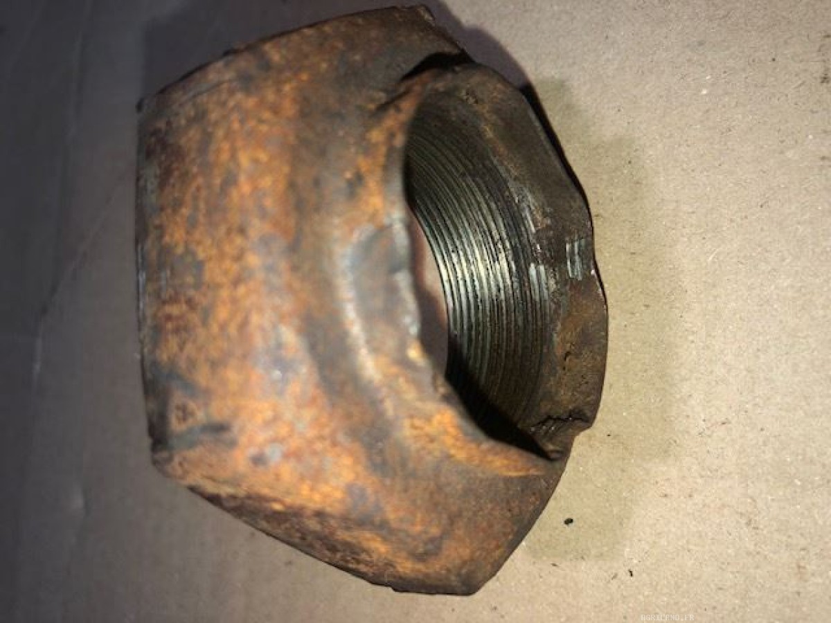 ECROU M45X1,5 LP : 114