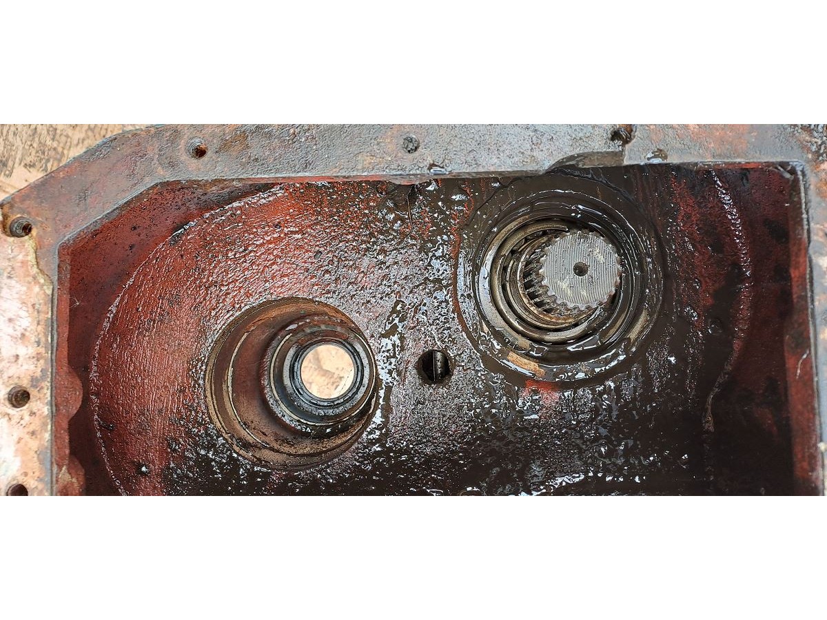 BOITIER RABEWERK (CARCASSE, ARBRE INF, COUPLE CONIQUE Z15/Z34) LP : 623