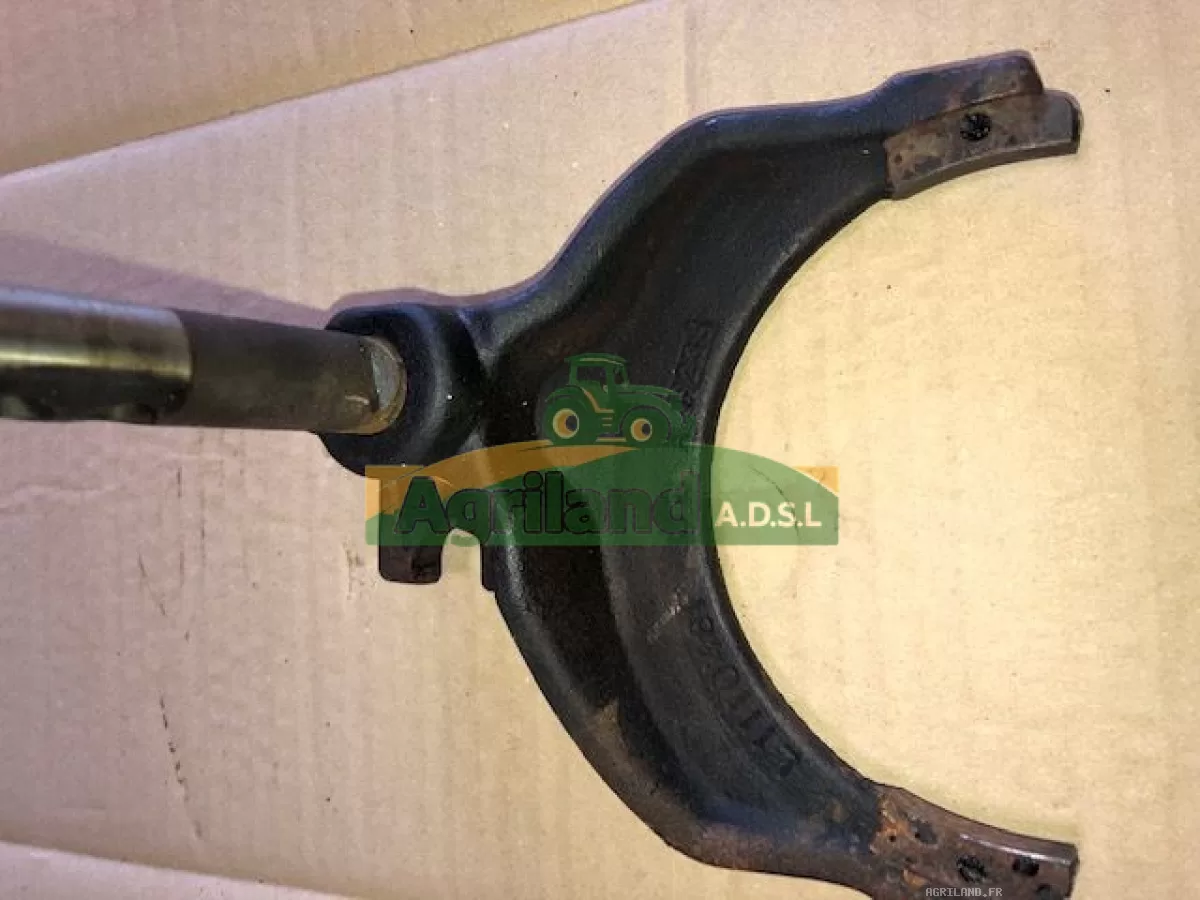 FOURCHETTE DE CHANGEMENT DE VITESSE  LP : 1230