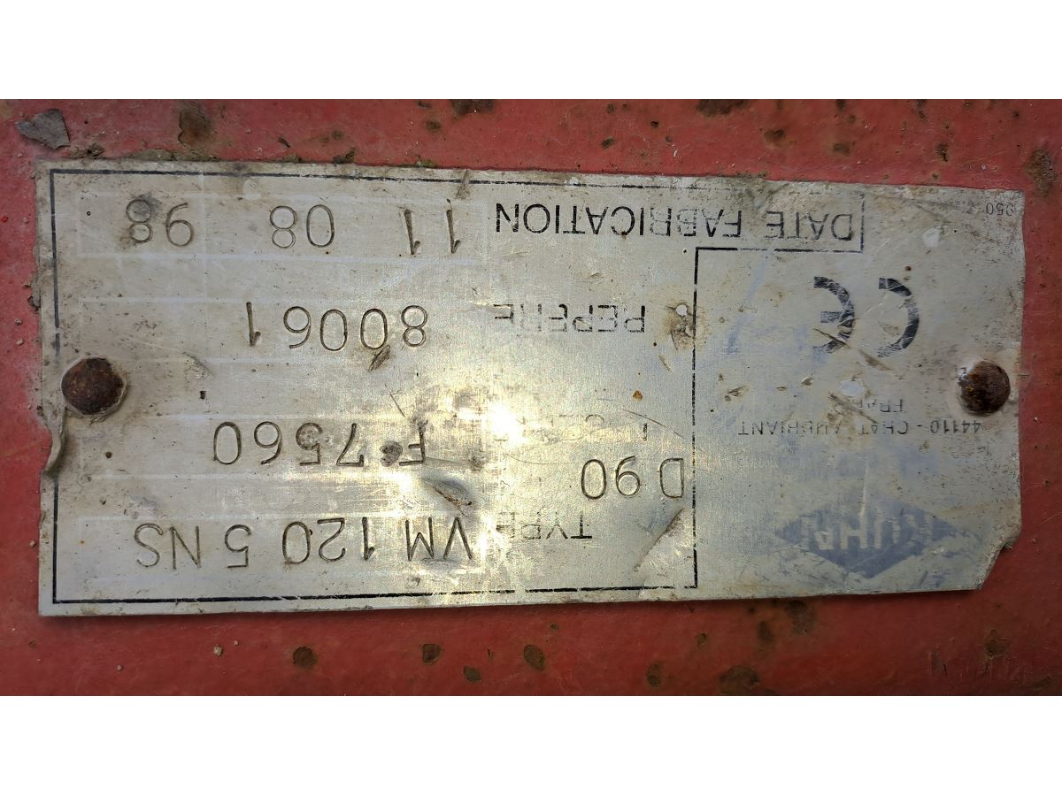 SUPPORT DE FUSEE ET FUSEE