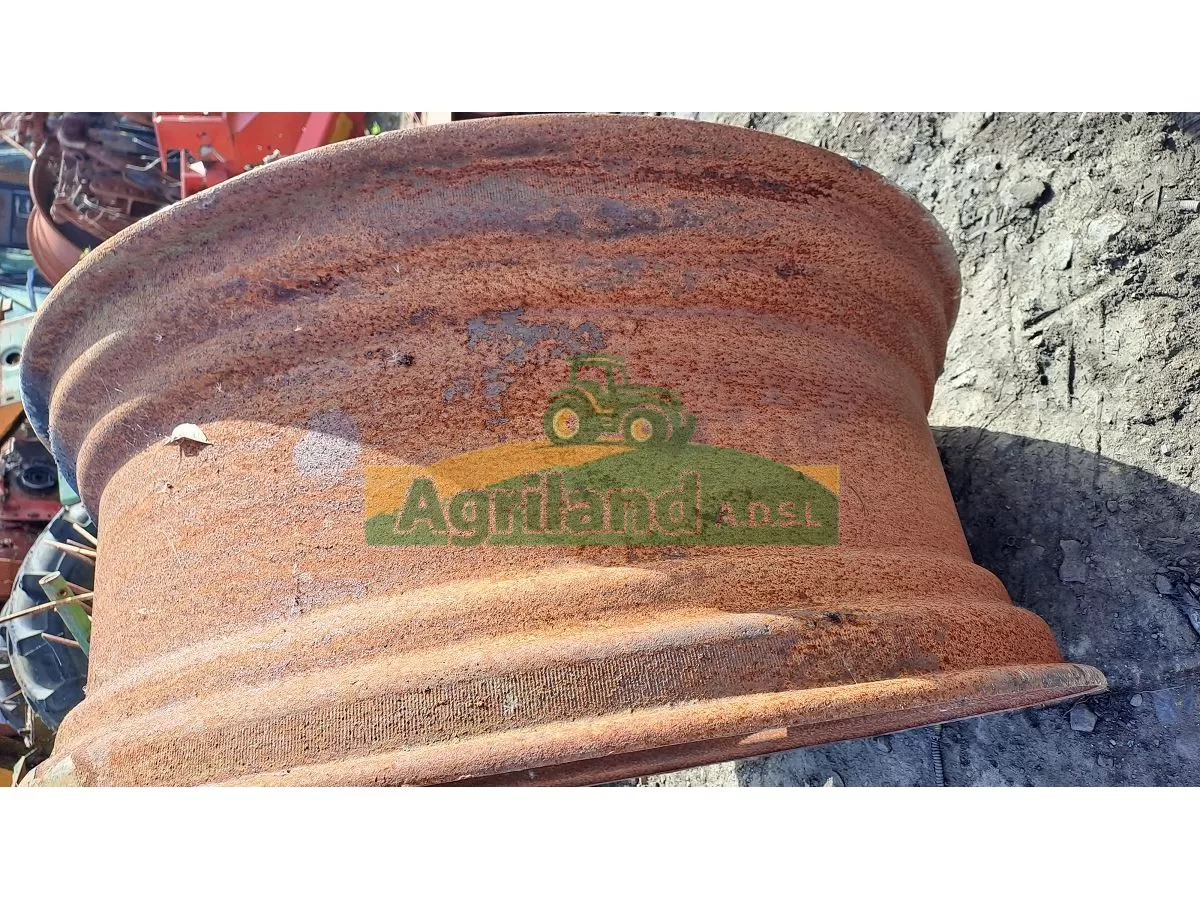 JANTE ARRIERE MASSEY FERGUSSON 38/380/8T/M150/P8