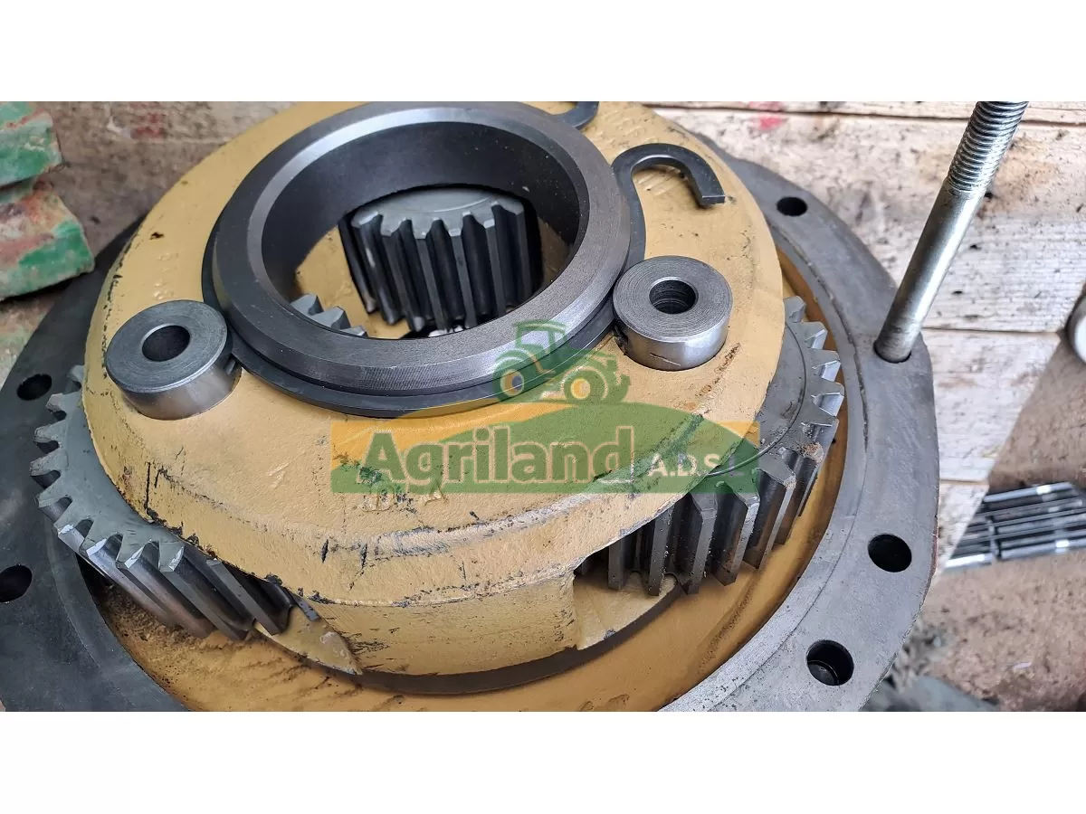 REDUCTEUR ARRIERE D ET G (PLANETAIRE Z26, PORTE SATELLITE, ARBRE DE ROUE, TROMPETTE