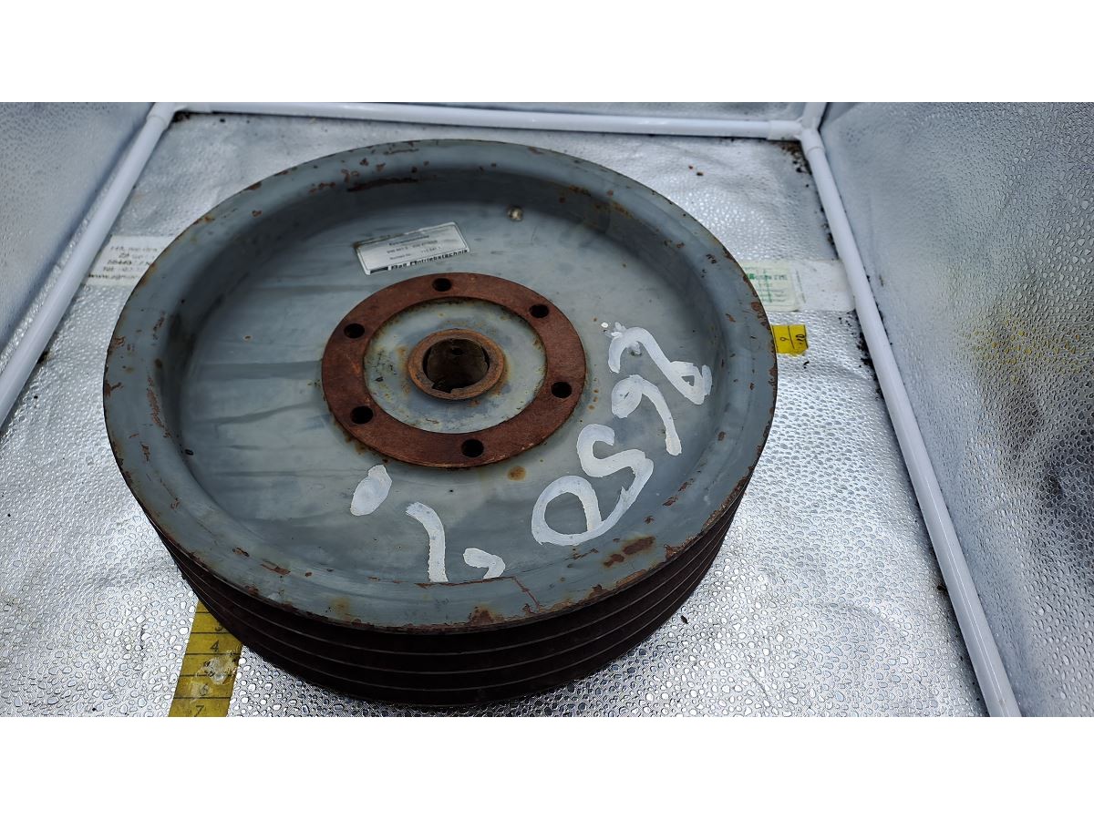 POULIE MENANTE (MOYEU CLAVETTE) DIAM EXT 320 4 GORGES