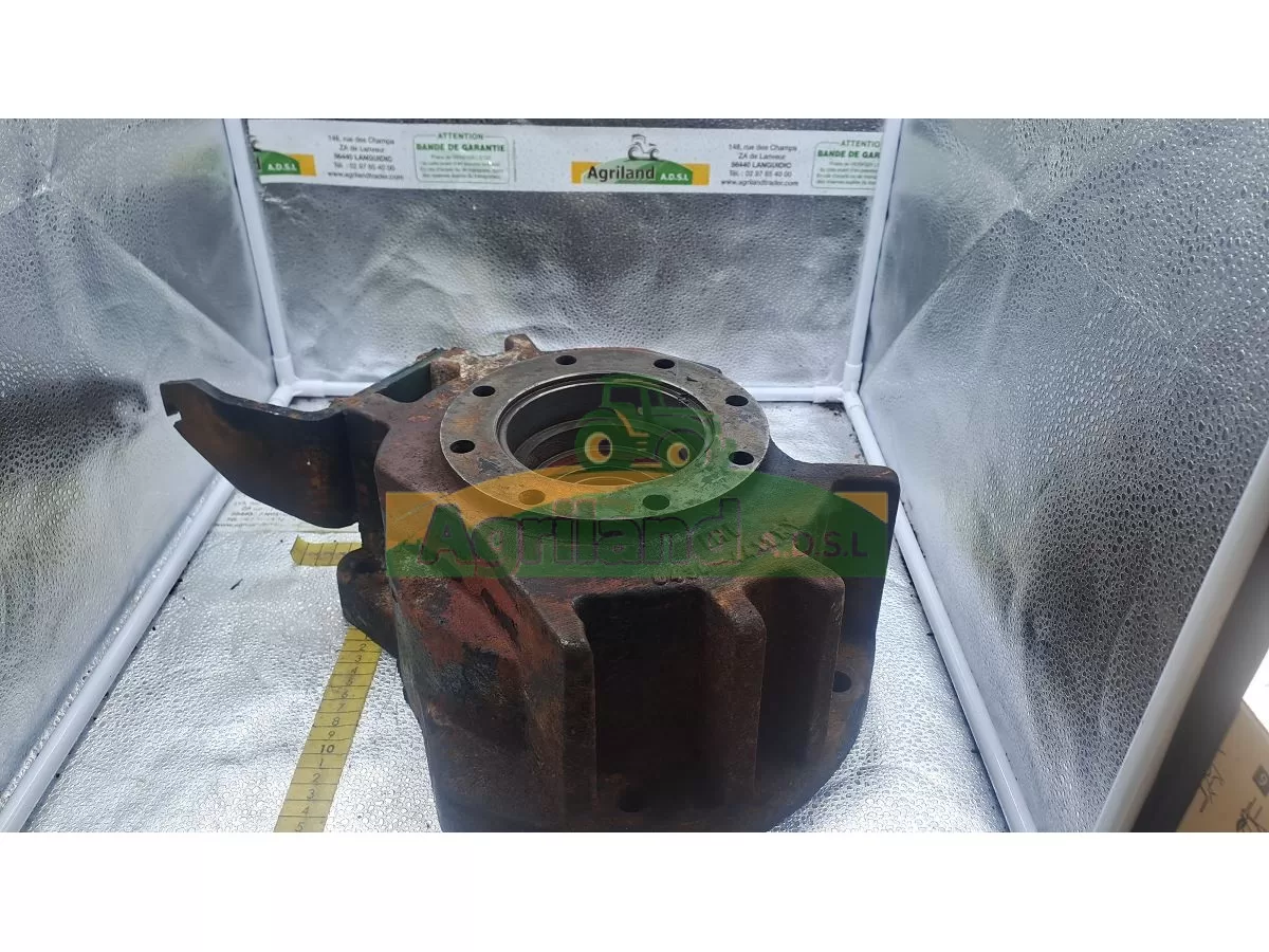 CARTER DE FREIN GAUCHE 