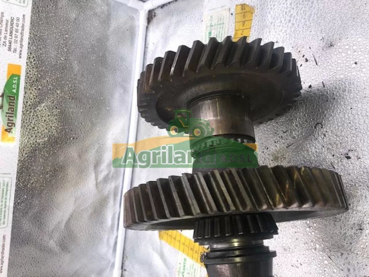 ARBRE DE PRISE DE FORCE ARRIERE COMPLET LONGUEUR 335 MM
1 3/8", 6 CANNELURES
POUR 540 TR/MIN