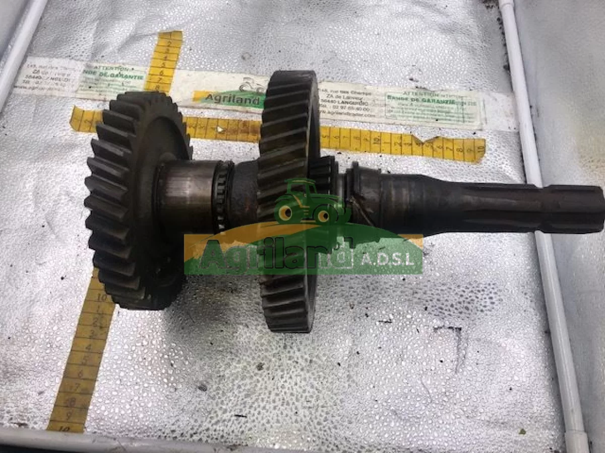 ARBRE DE PRISE DE FORCE ARRIERE COMPLET LONGUEUR 335 MM
1 3/8", 6 CANNELURES
POUR 540 TR/MIN