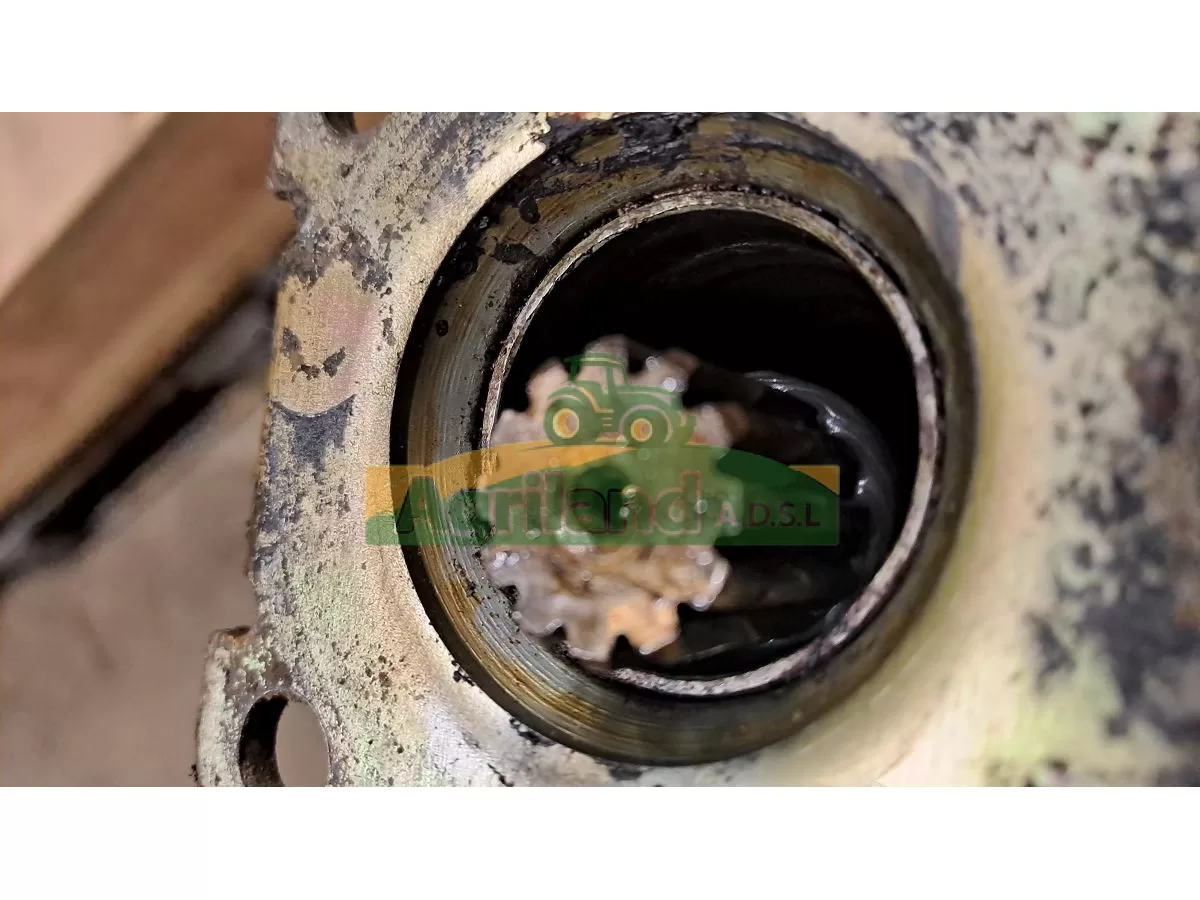 ARBRE DE TRANSFERT AVEC SA DOUILLE DE JONCTION L = 1.76 Z12