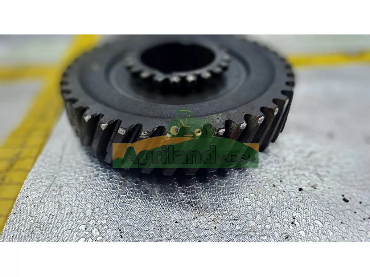 COUPLE CONIQUE PONT ARRIERE Z9/46 (ARBRE AVEC PIGNONS MONTE)