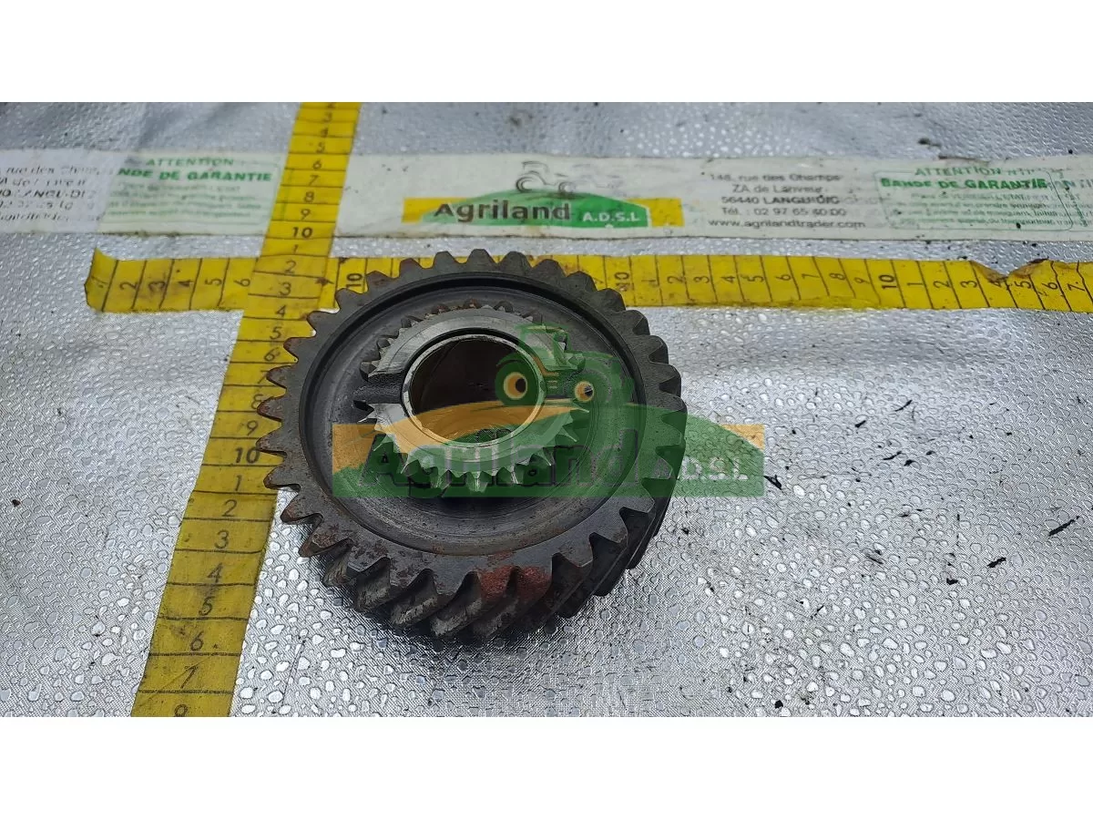 COUPLE CONIQUE PONT ARRIERE Z9/46 (ARBRE AVEC PIGNONS MONTE)