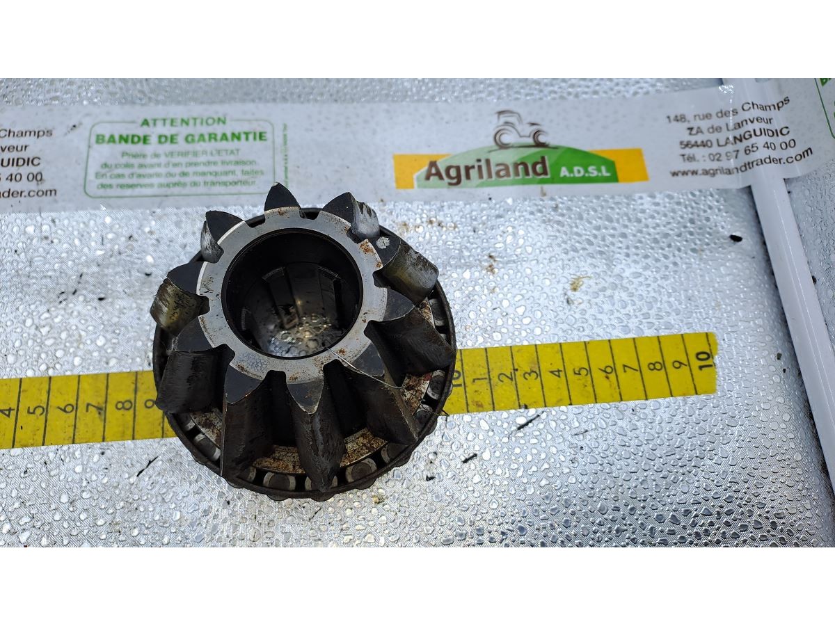 PIGNON MENANT DU COUPLE CONIQUE  Z10