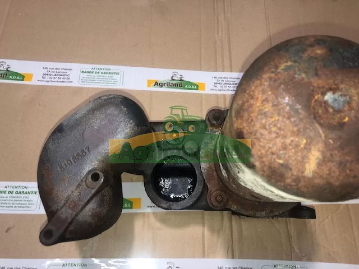 SUPPORT DE FILTRE HYDRAULIQUE 