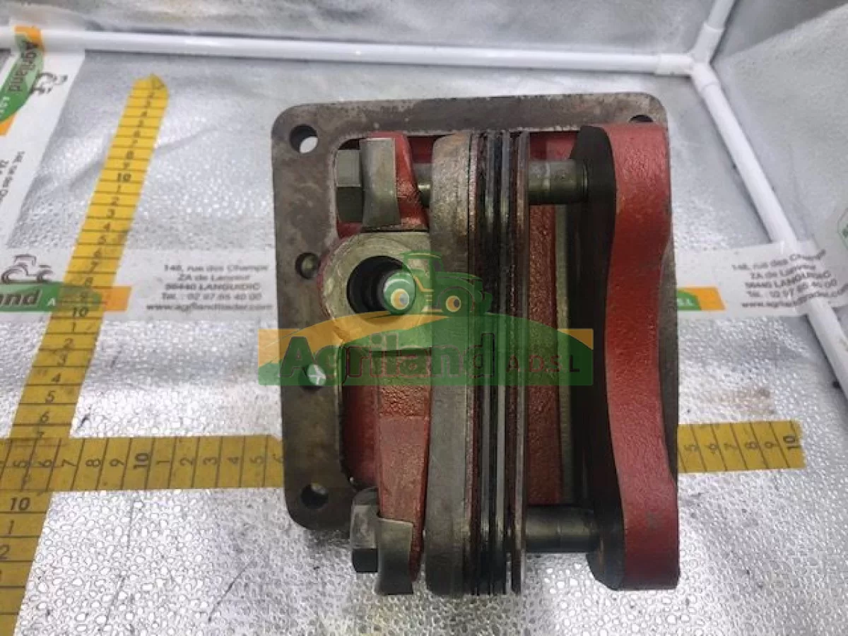 CARTER DE FREIN DE STATIONNEMENT 