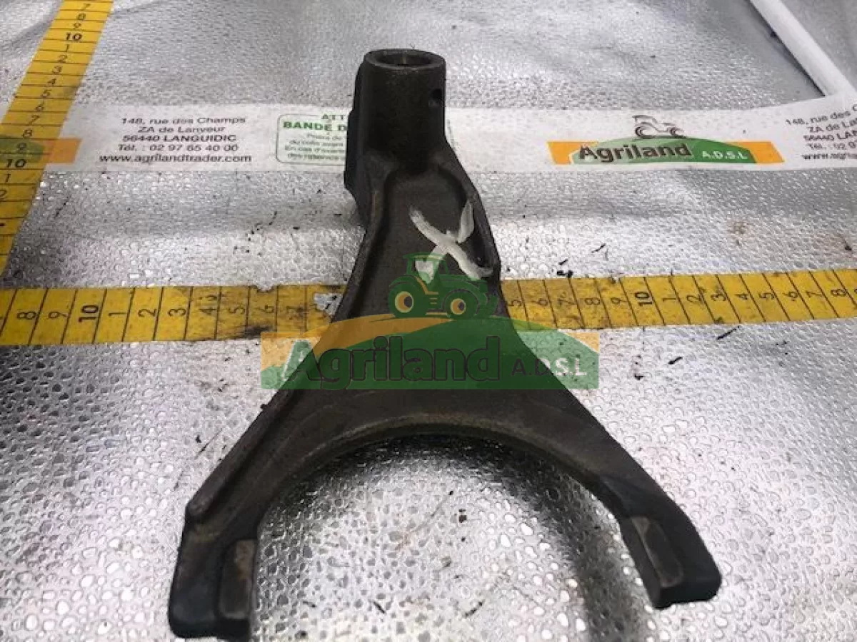 FOURCHETTE DE COMMANDE DE REDUCTEUR