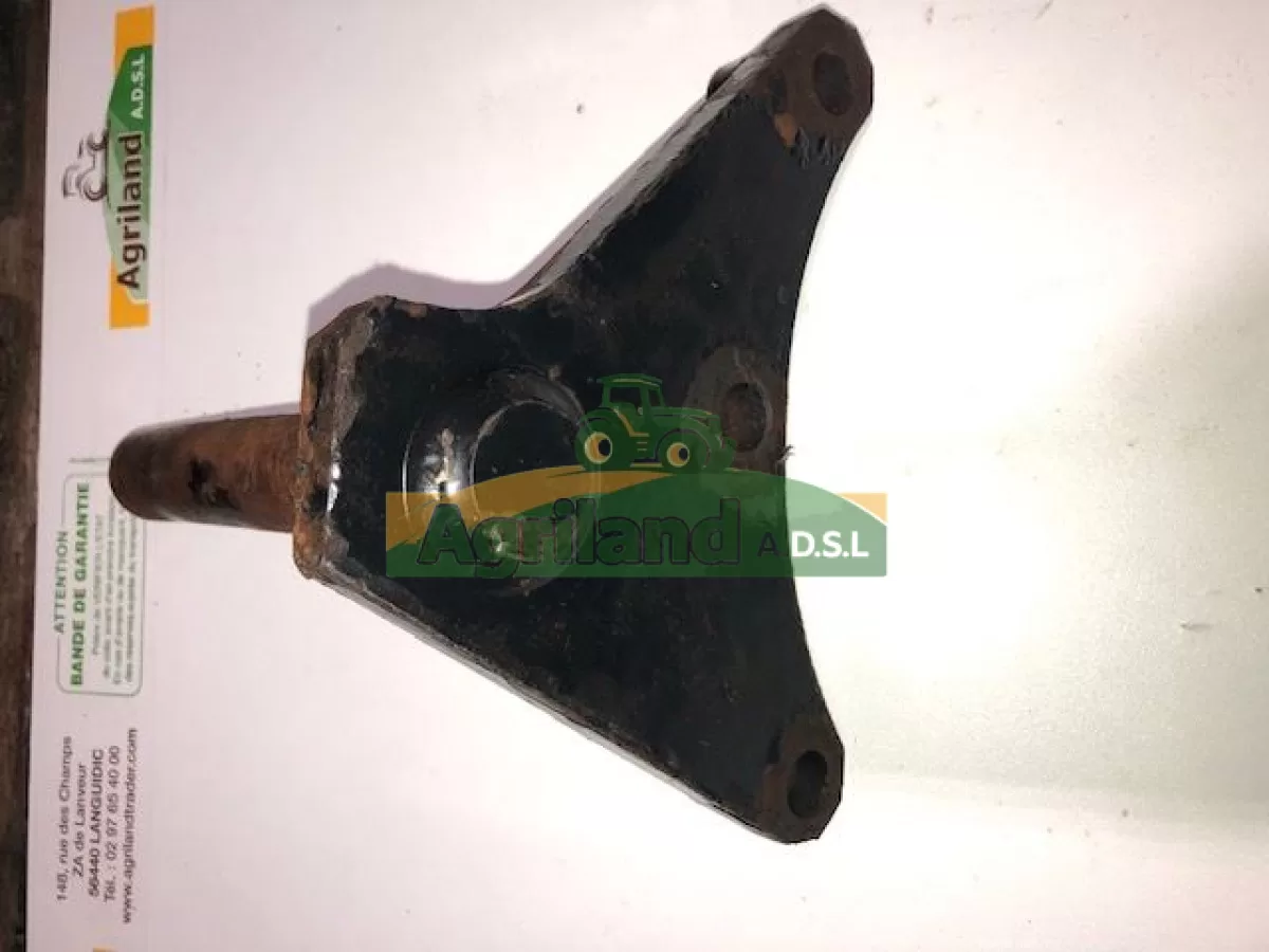 SUPPORT GAUCHE DE VERIN