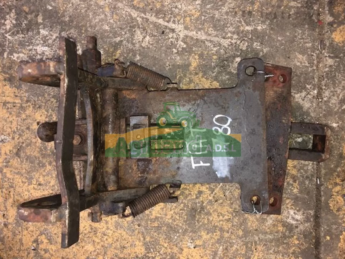 CROCHET D'ATTELAGE AUTOMATIQUE LEMOINE