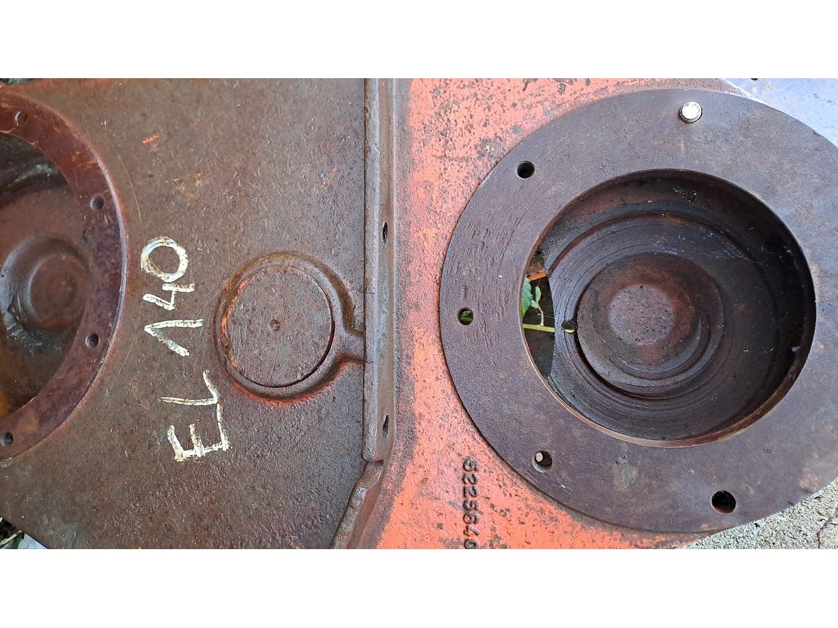 CARTER DE BOITIER LATERAL