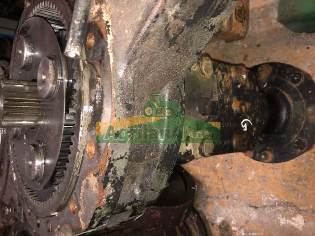 TROMPETTE ARRIERE DROITE COMPLETE 