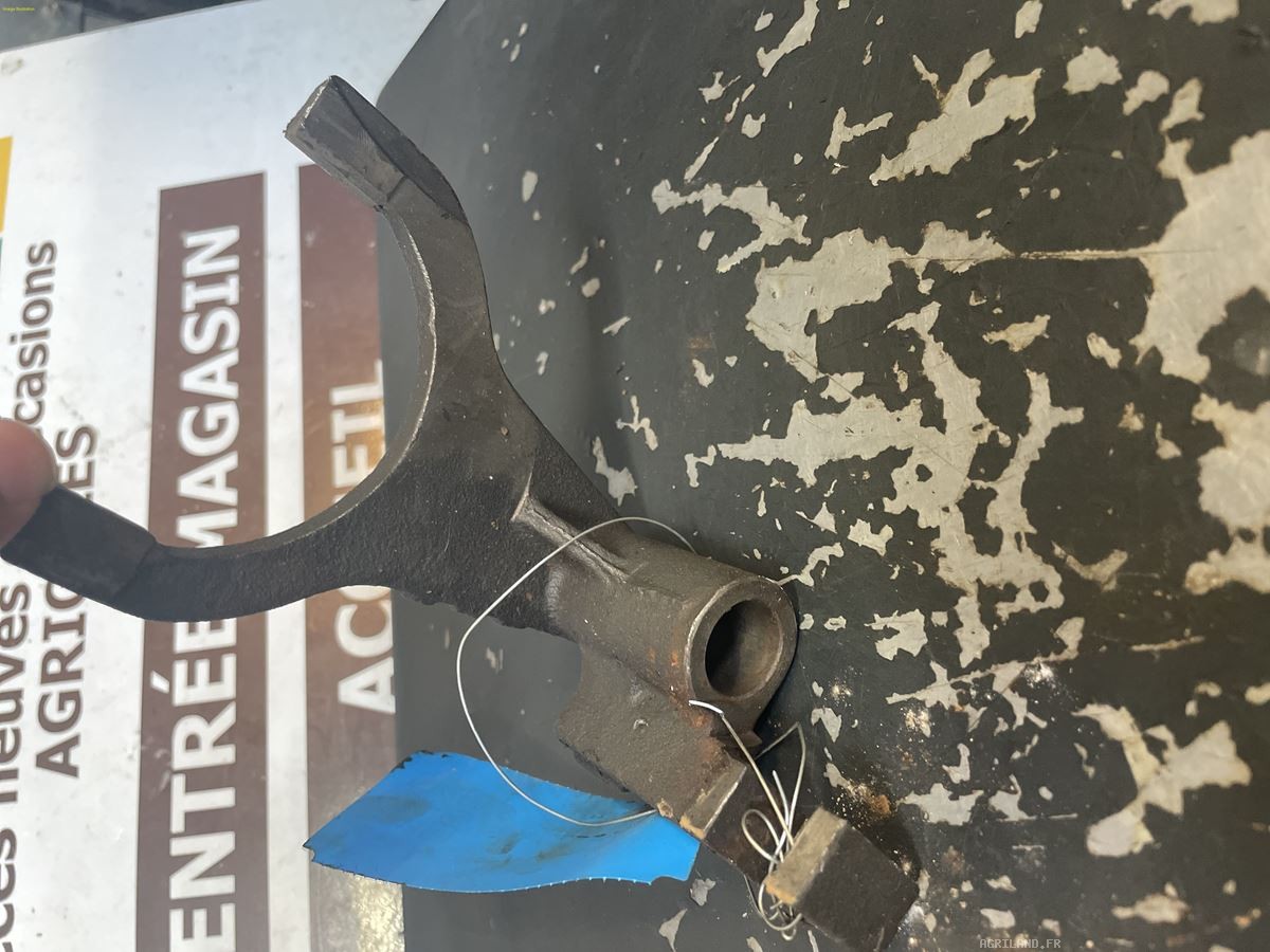 FOURCHETTE SELECTEUR DE VITESSE  