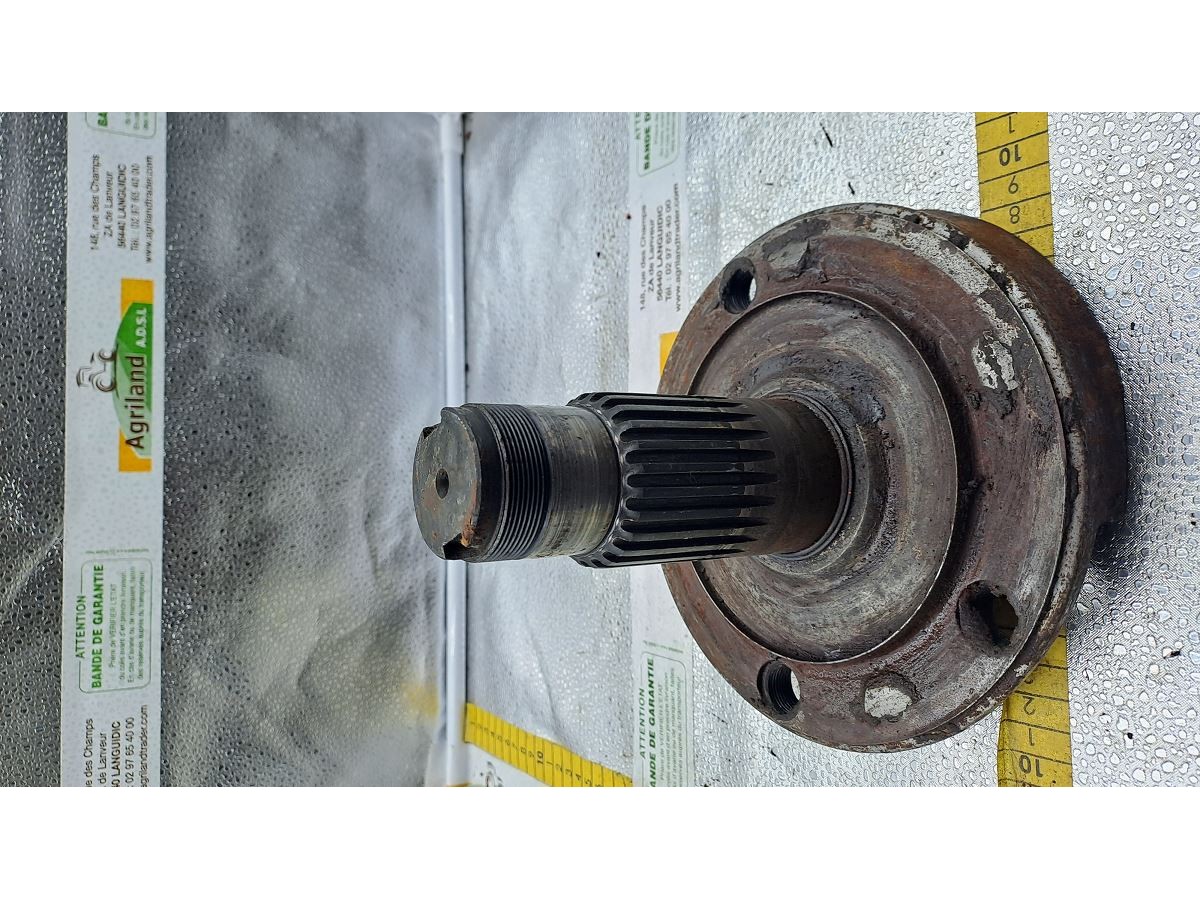 FUSEE DE ROTOR COTE GAUCHE (ENTRAINEMENT) 