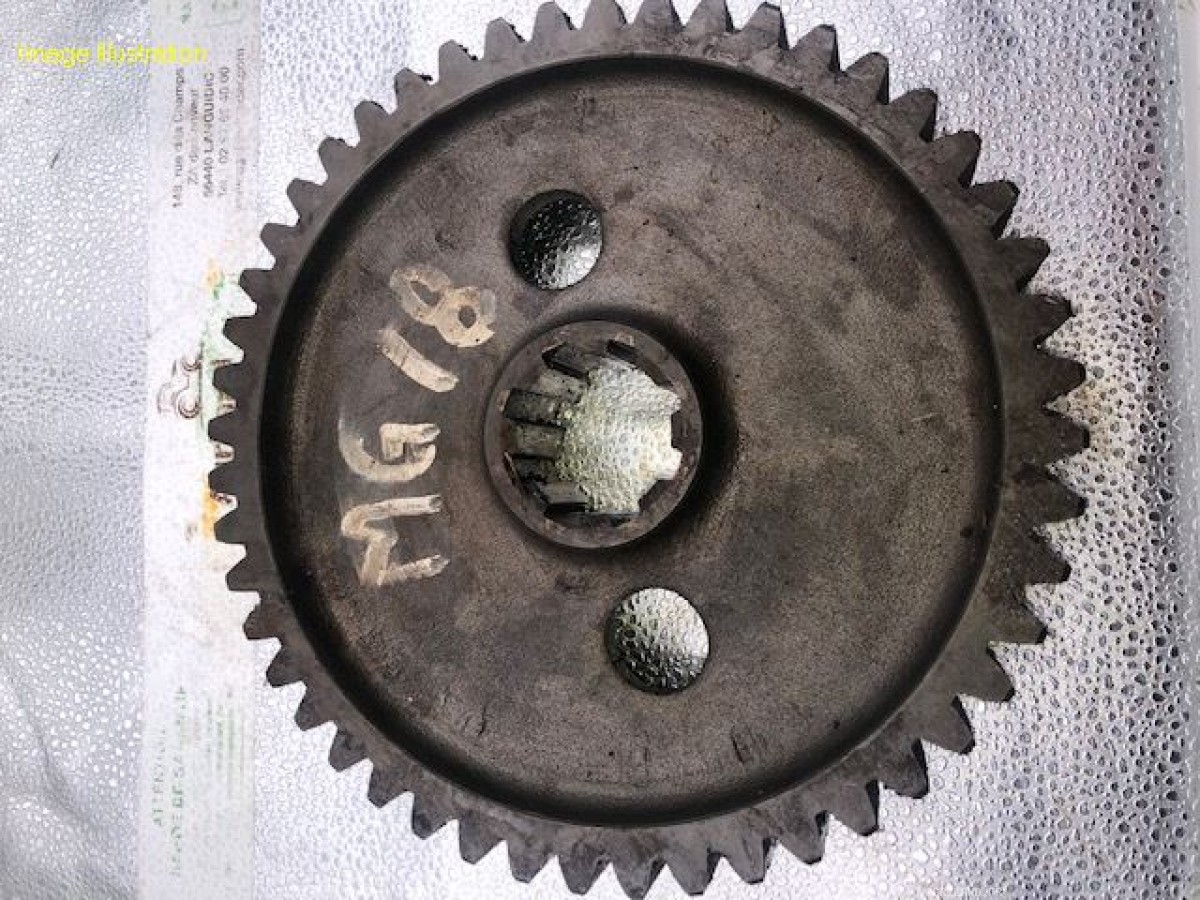 PIGNON CENTRAL Z48 CANNELURE 8 