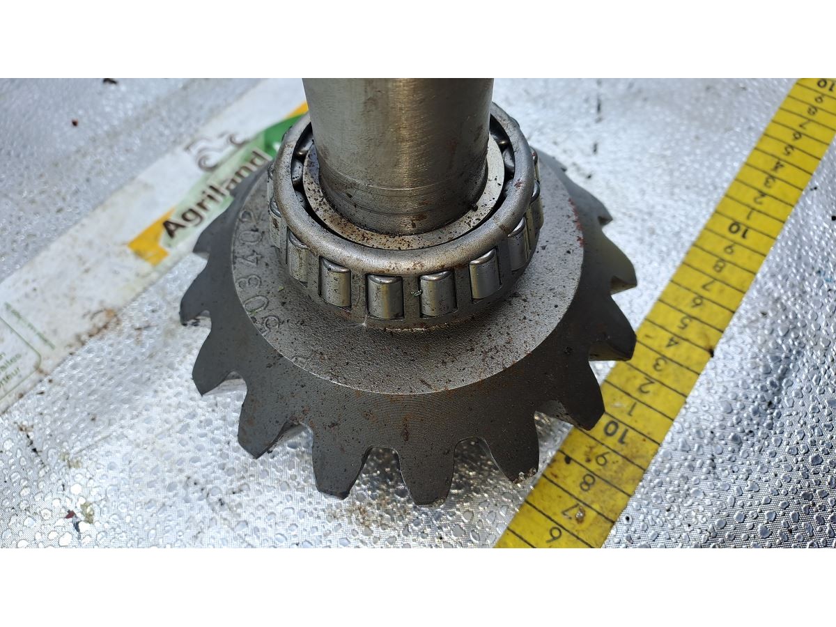 PAIRE D ENGRENAGE CONIQUE DE LA TETE GYRODINE Z17