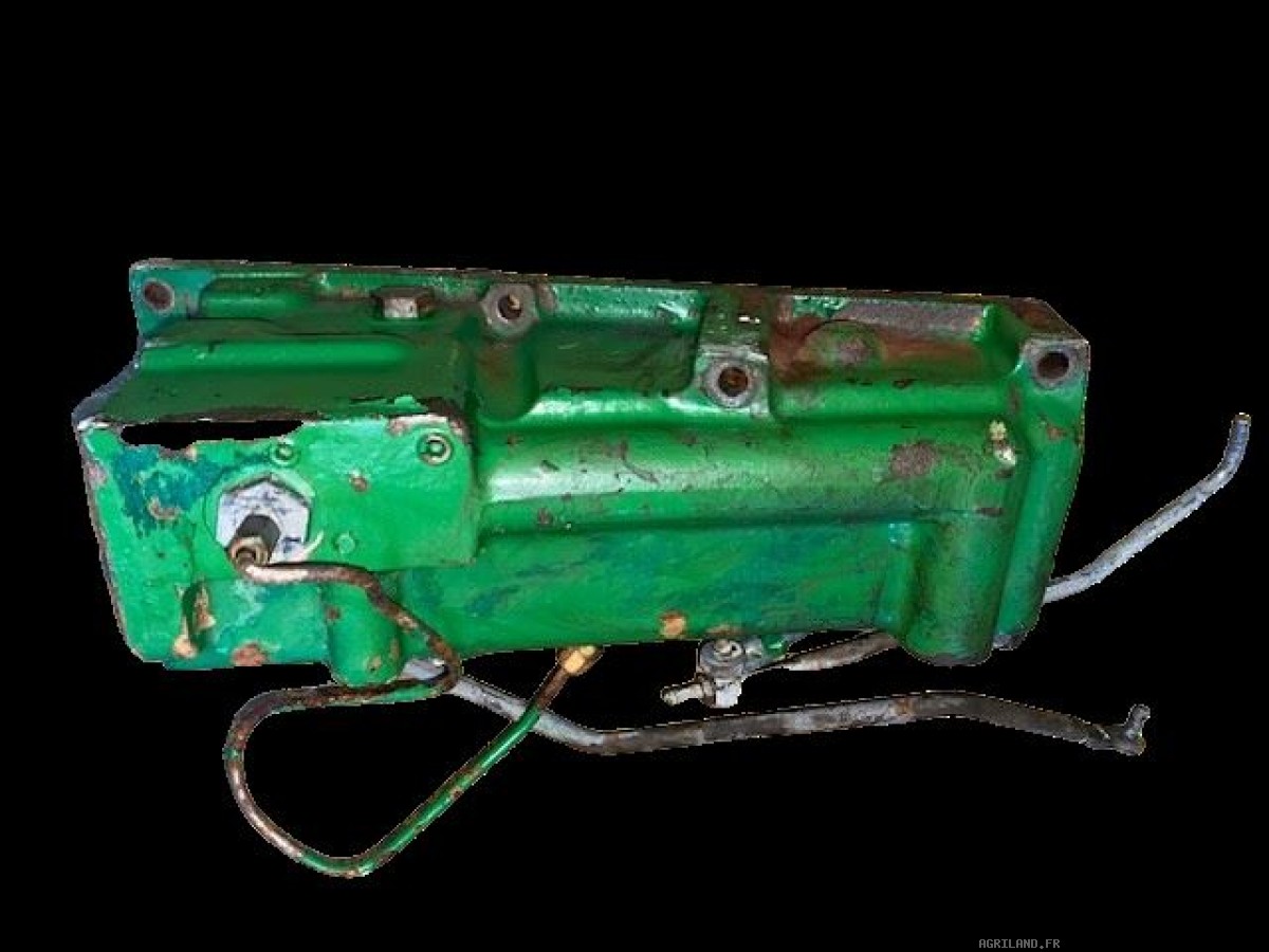 CARTER DE COMMANDE DE RELEVAGE ARRIERE