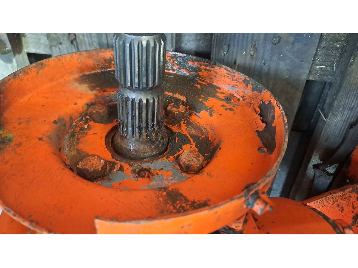 BOITIER COMPLET 3 VITESSES (ENTREE BOITIER 1"3/8 Z21 SORTIE 1"3/8 Z6)