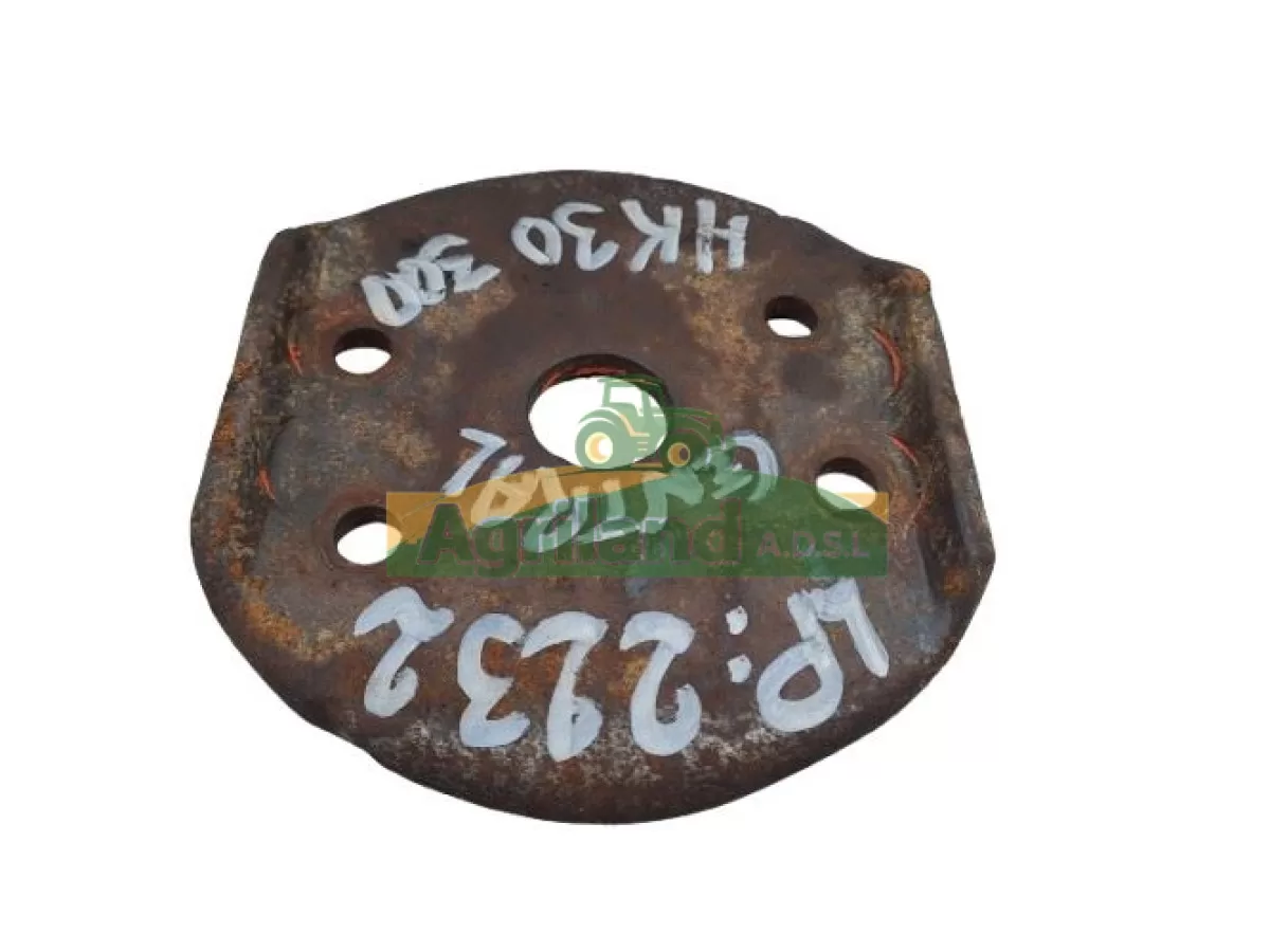 PLAQUE INFERIEURE CENTRALE TROU DE FIXATION 14MM