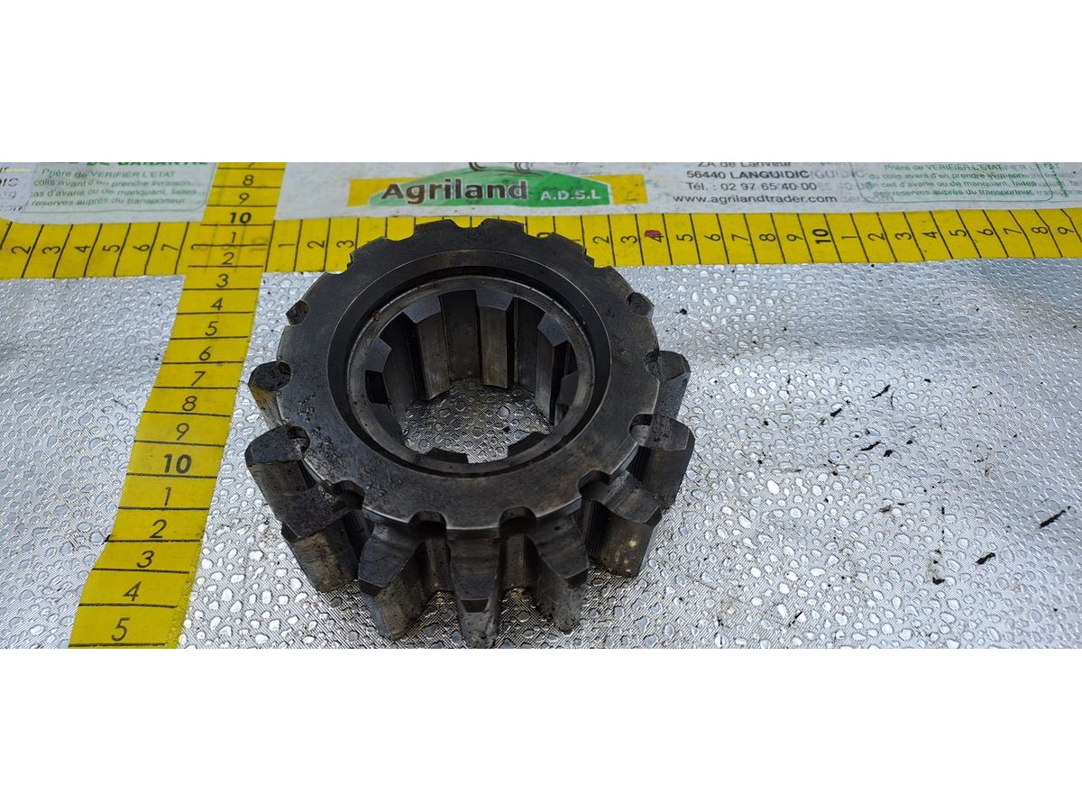 PIGNON DE BOITIER Z15 