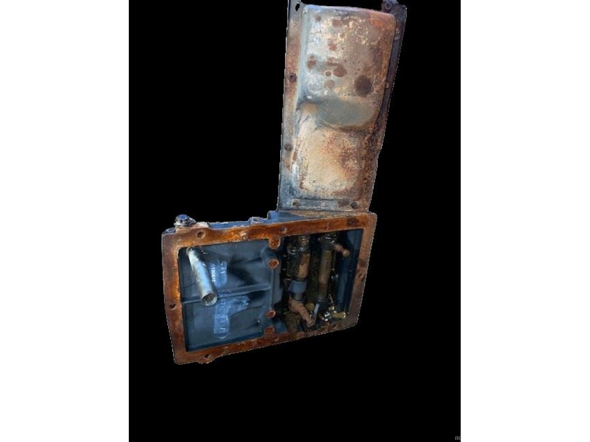 COUVERCLE DE TRANSMISSION 