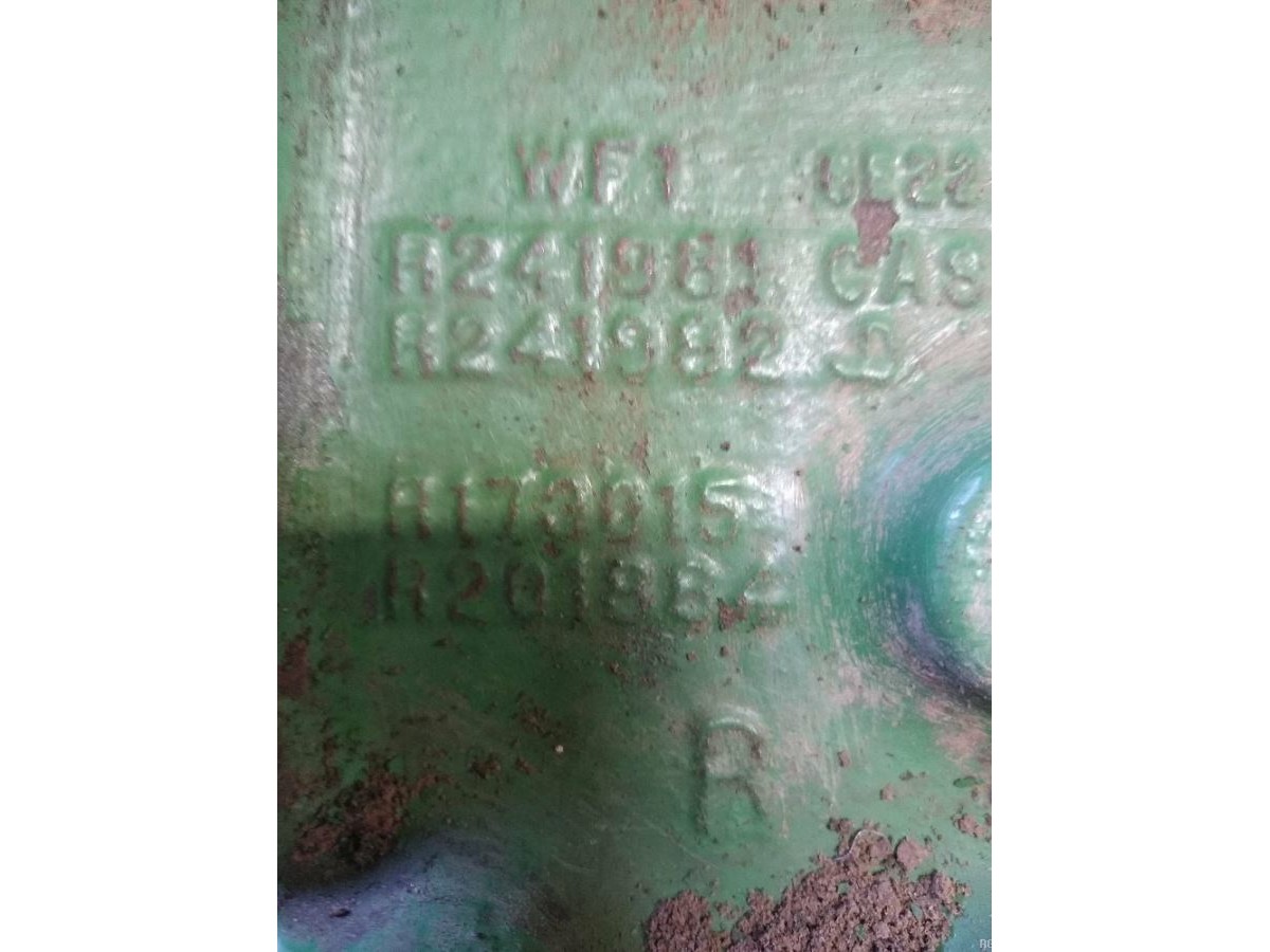 CARTER INTERMEDIAIRE DE BOITE DE VITESSE