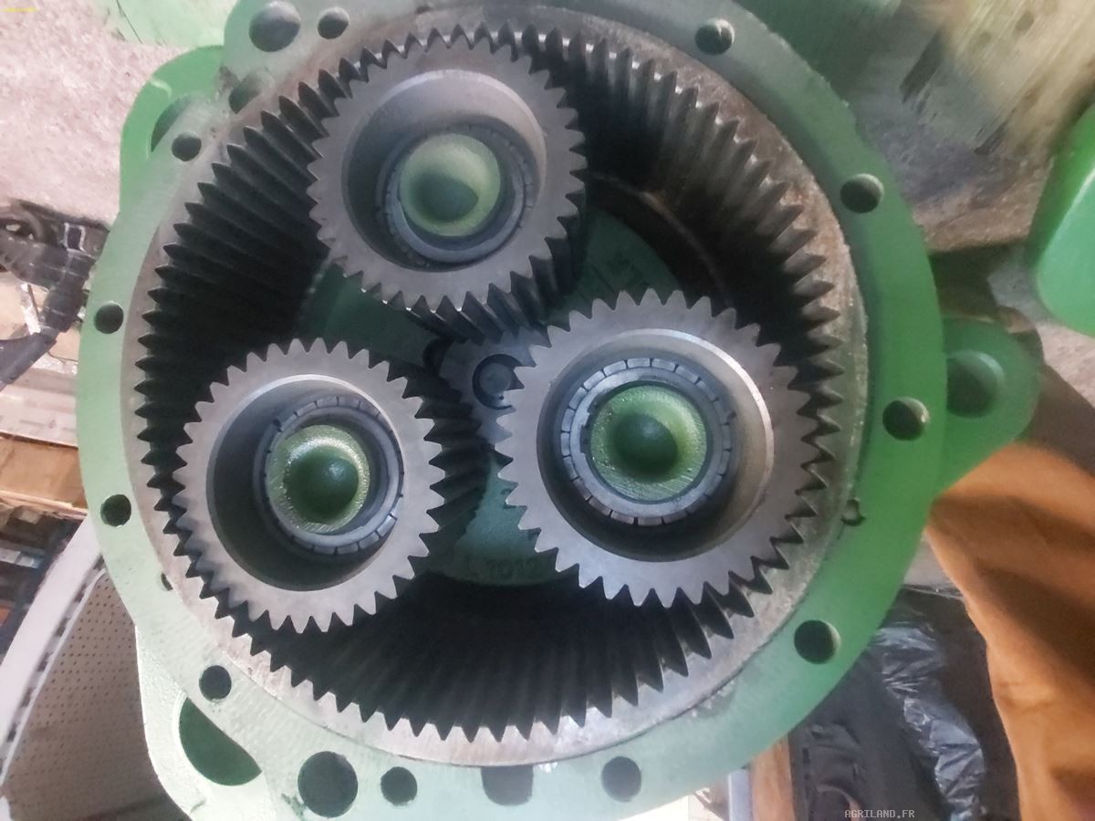 PORTE SATELLITE ARRIERE D ET G + SATELLITES Z35