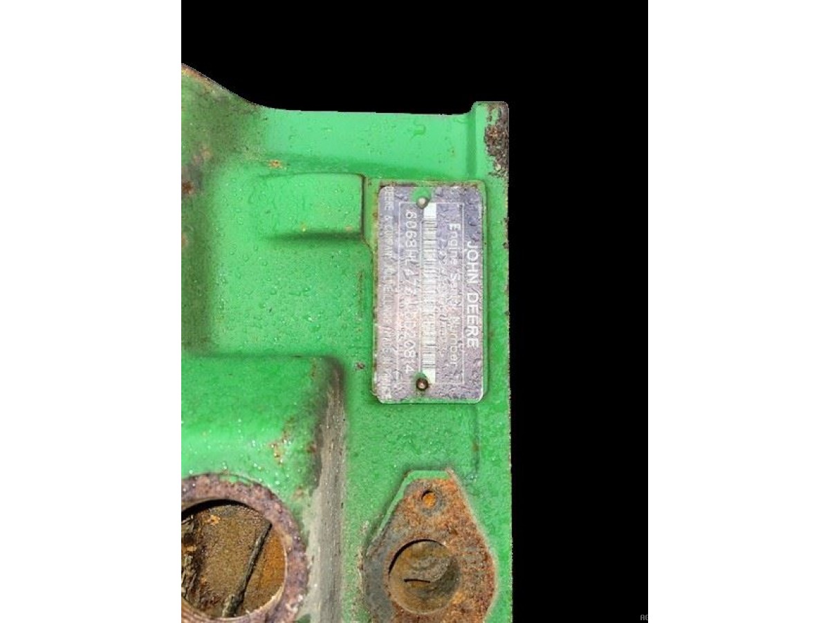 BLOC NU AVEC PALIERS 